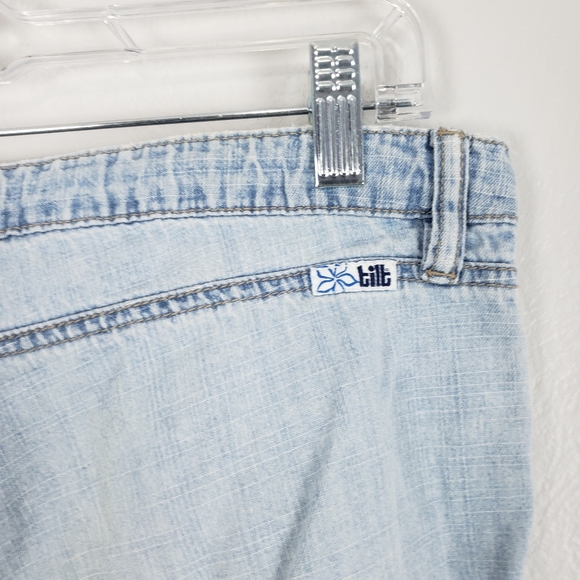 Tilt Light Wash Jean Shorts Size 11 - Picture 10 of 11